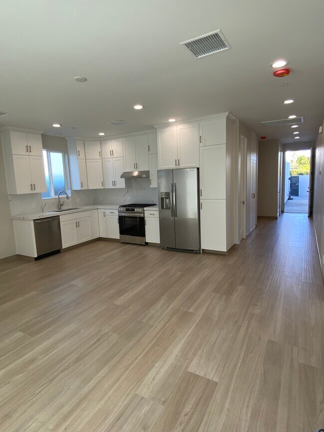 3155-3152 E San Juan Rd in Palm Springs, CA - Building Photo - Building Photo