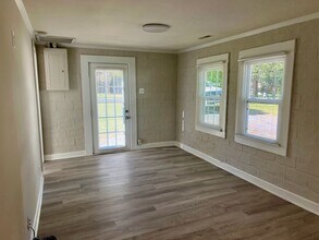 341 E McPherson Dr in Mebane, NC - Building Photo - Building Photo