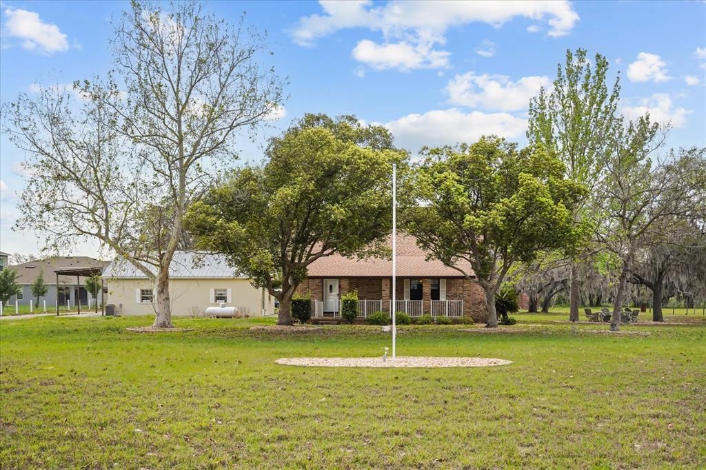 3303 Massee Rd in Davenport, FL - Building Photo