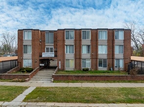 Greenfield Manor in Detroit, MI - Building Photo - Building Photo
