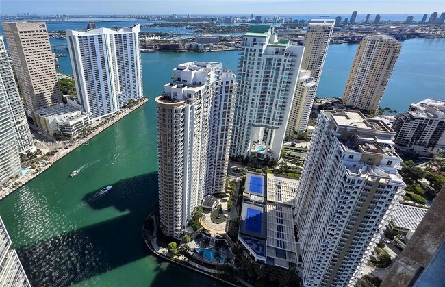 495 Brickell Ave