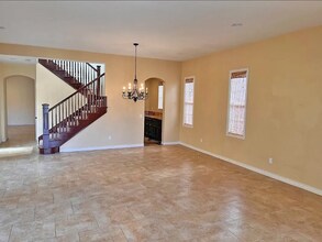 1112 Championship Rd in Oceanside, CA - Foto de edificio - Building Photo