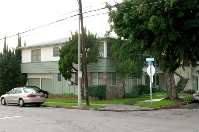 1641 Loma Ave in Long Beach, CA - Foto de edificio - Building Photo