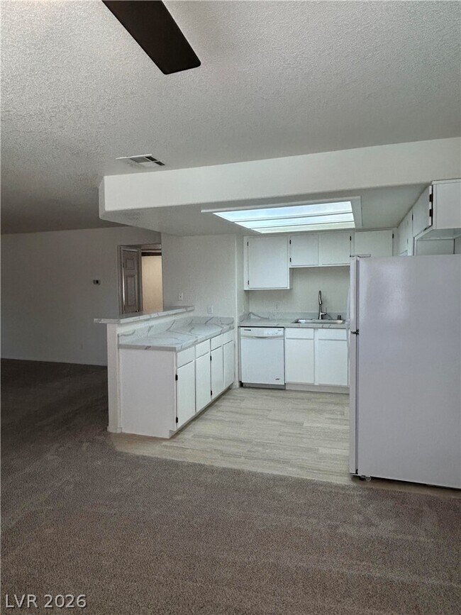 6560 Wilma Ave in Las Vegas, NV - Building Photo - Building Photo