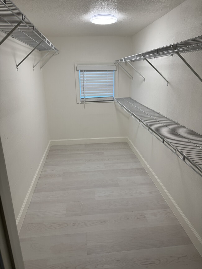 909 36th St in West Palm Beach, FL - Building Photo - Building Photo