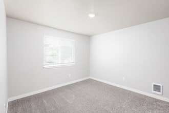 The Edge Apartments in Edgewood, WA - Foto de edificio - Interior Photo