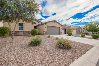 1035 Carlsbad Dr in San Tan Valley, AZ - Building Photo - Building Photo