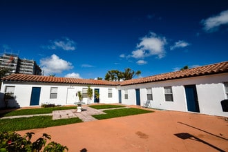 Villa L'Homme Apartments in Dania Beach, FL - Building Photo - Other