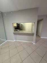 617 Sea Pine Way in Greenacres, FL - Building Photo - Building Photo