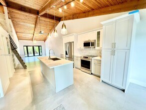 13631 SW 102nd Terrace in Miami, FL - Building Photo - Building Photo
