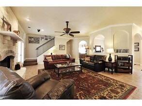 644 Newport Dr in Briarcliff, TX - Building Photo - Building Photo