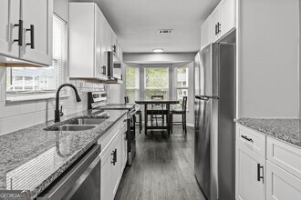 140 Cumberland Ct in Athens, GA - Building Photo - Building Photo