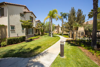 Villas at The Park in Camarillo, CA - Foto de edificio - Building Photo