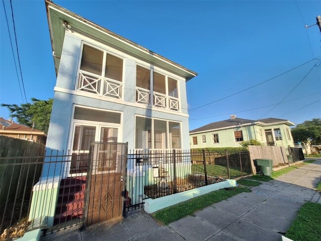 property at 1014 31st St