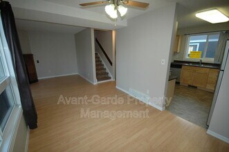 644 Lakewood Rd North NW in Edmonton, AB - Building Photo - Building Photo