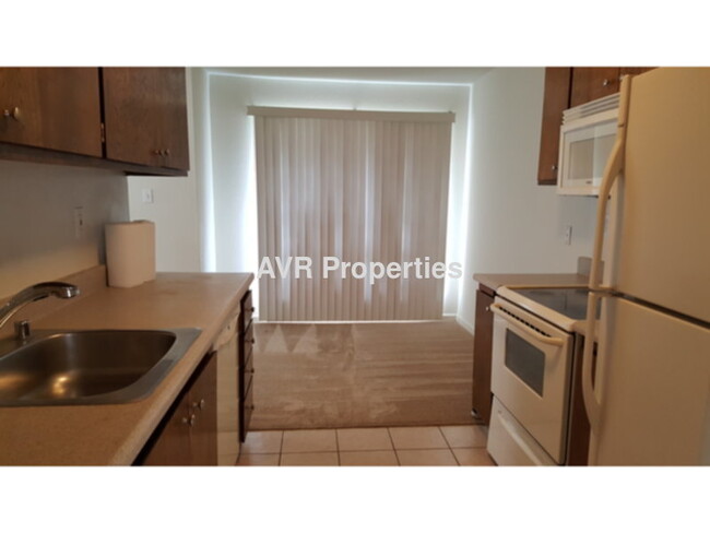 8975 Alcosta Blvd in San Ramon, CA - Building Photo - Building Photo