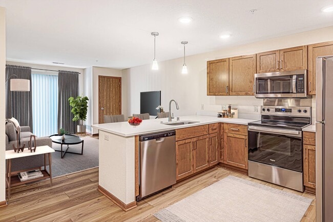 Brookfield Highlands Apartments 55+ in Waukesha, WI - Building Photo - Building Photo