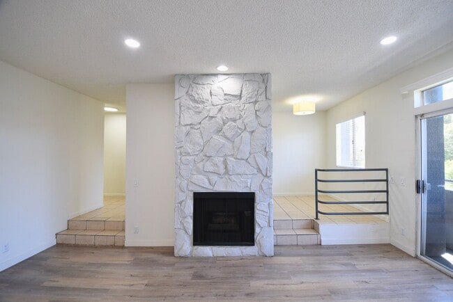 11315 Moorpark St in Los Angeles, CA - Building Photo - Building Photo