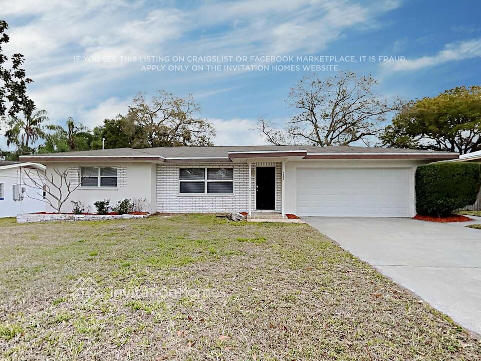 1953 Byram Dr in Clearwater, FL - Foto de edificio