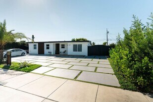 5200 SW 114th Ct in Miami, FL - Building Photo