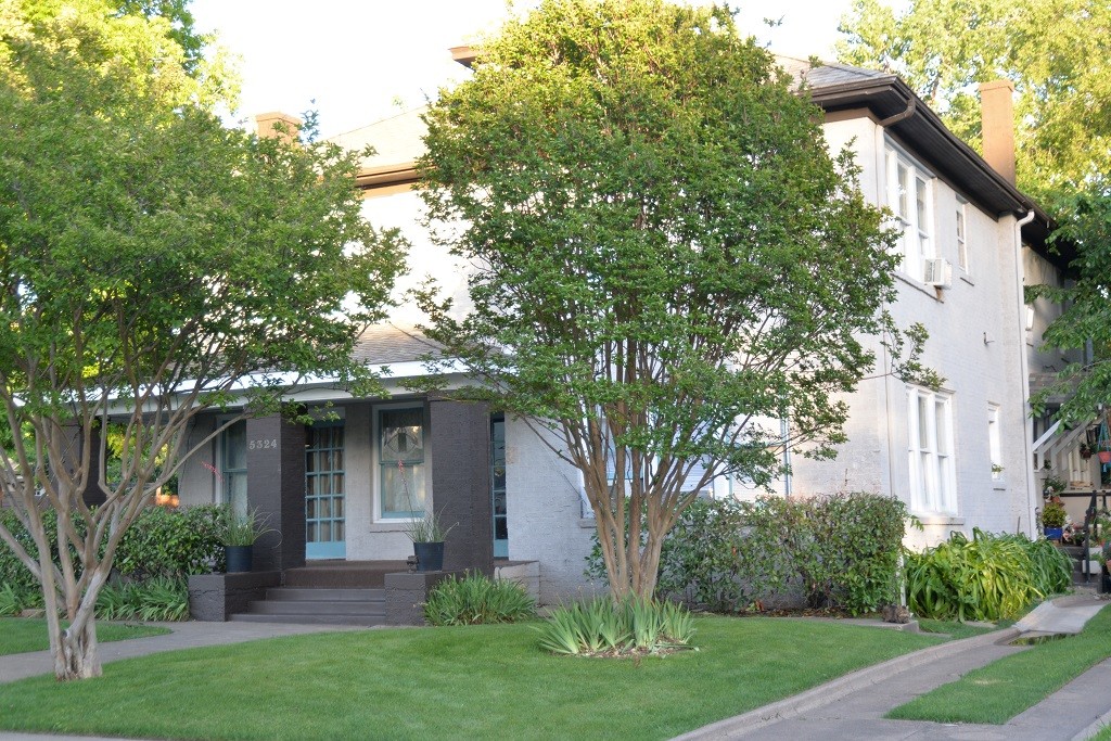 PRAIRIE HOUSE in Dallas, TX - Building Photo