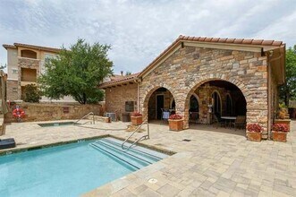 555 Via Amalfi in Irving, TX - Building Photo - Building Photo