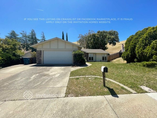 2425 Grimsby Dr