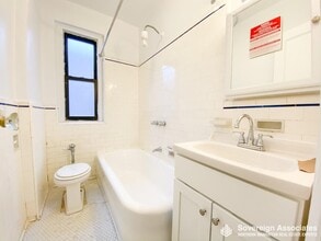 15 Magaw Place in New York, NY - Foto de edificio - Floor Plan