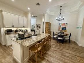 2025 Bridgepointe Cir in Vero Beach, FL - Building Photo - Building Photo