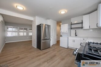 118 Colonia Blvd in Rahway, NJ - Building Photo - Building Photo