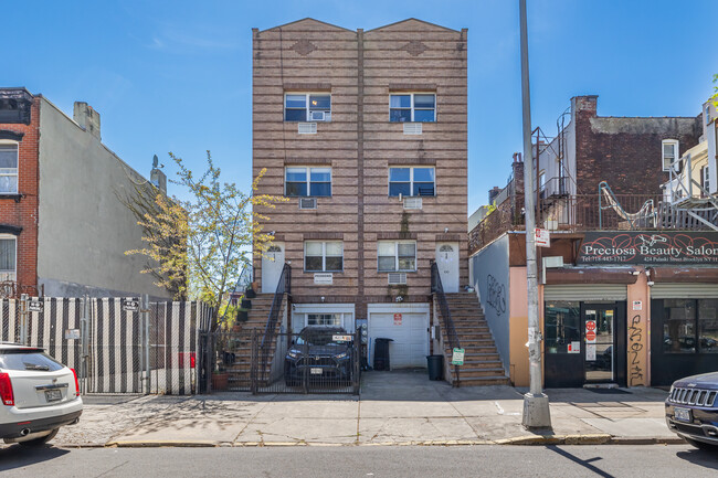 430 Pulaski St in Brooklyn, NY - Building Photo - Building Photo