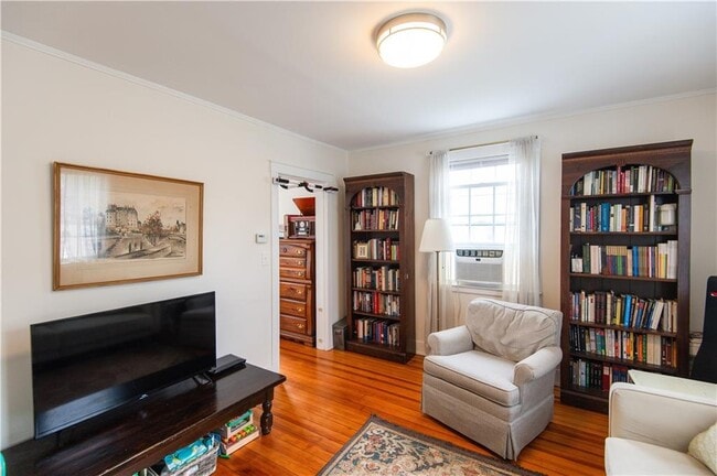 property at 8 Palmer St