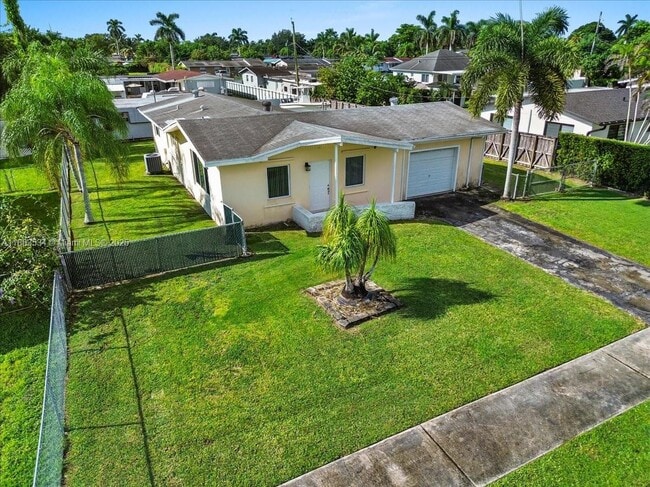 18922 SW 308th St in Homestead, FL - Building Photo - Building Photo