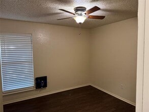 901 Bluebird Dr in Irving, TX - Building Photo - Building Photo
