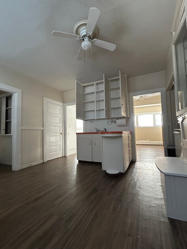 909 Centre St in Brockton, MA - Building Photo - Building Photo