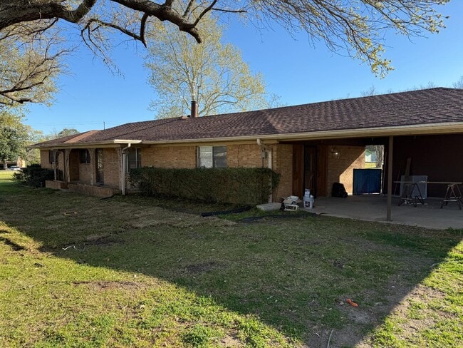 property at 5531 Old Hwy 135 N