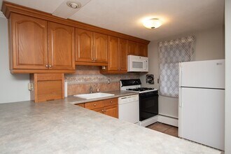 315 Neponset St in Norwood, MA - Building Photo - Building Photo