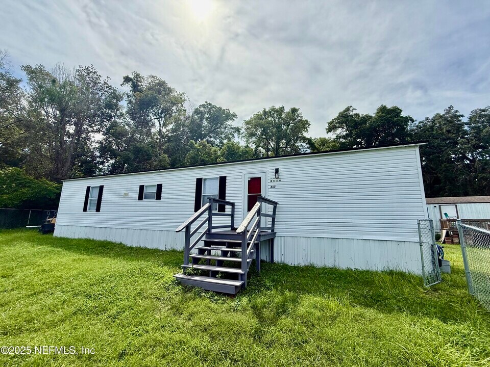 467 Olive Cir in Green Cove Springs, FL - Building Photo