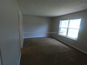 7648 Camberwood Dr in Indianapolis, IN - Building Photo - Building Photo