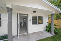 100 NW 45th St in Miami, FL - Building Photo - Building Photo