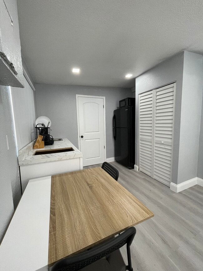 property at 3101 N 66th Ave