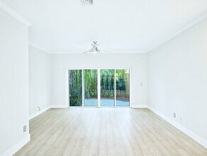 835 NE 19th Ave in Fort Lauderdale, FL - Building Photo - Building Photo