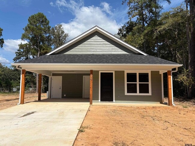 property at 492 Post Oak Dr