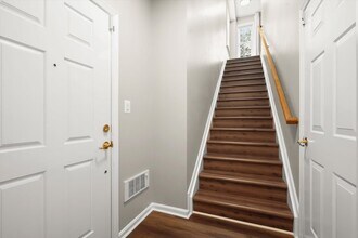 11214 Wortham Crest Cir in Manassas, VA - Building Photo - Building Photo