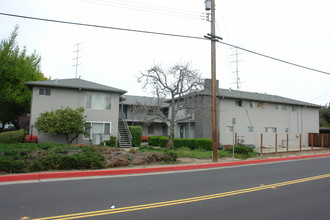 544 Dudley Ave in San Jose, CA - Building Photo - Building Photo