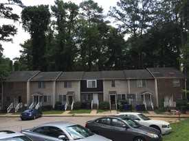 212 Donald Ross Dr Apartments