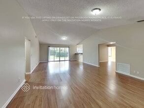 5830 NW 40th Ln in Coconut Creek, FL - Building Photo - Building Photo