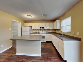 14421 Refreshing Garden Ln in Fishers, IN - Building Photo - Building Photo