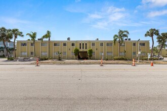 3206 W Azeele St in Tampa, FL - Building Photo - Building Photo