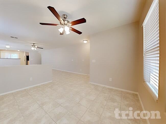 15456 W Desert Mirage Dr in Surprise, AZ - Building Photo - Building Photo